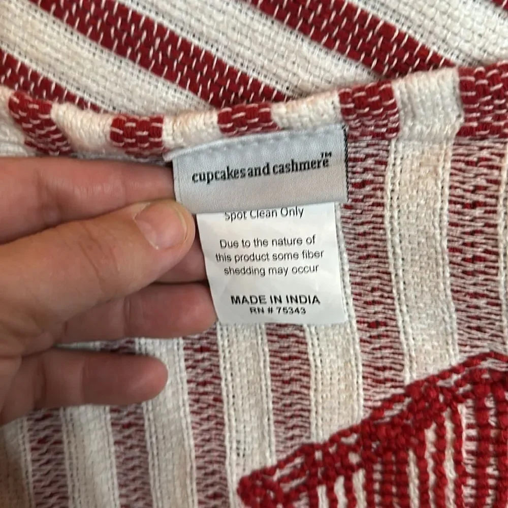 cupcakes and cashmere White Red Tufted Hearts Striped Tasseled Throw